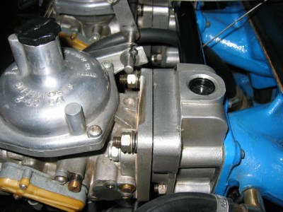 Carburettor mounting 002.jpg and 